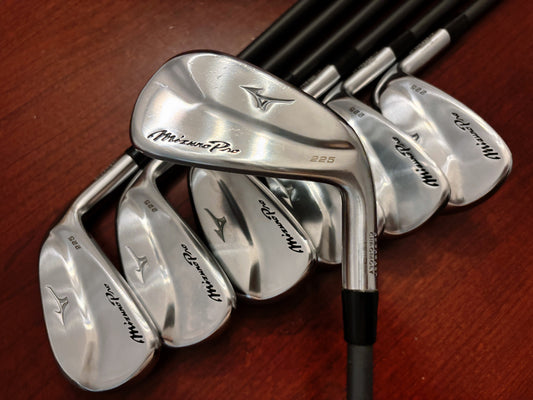 Mizuno Pro 225 Iron Set 5-GW / Fujikura Regular Graphite