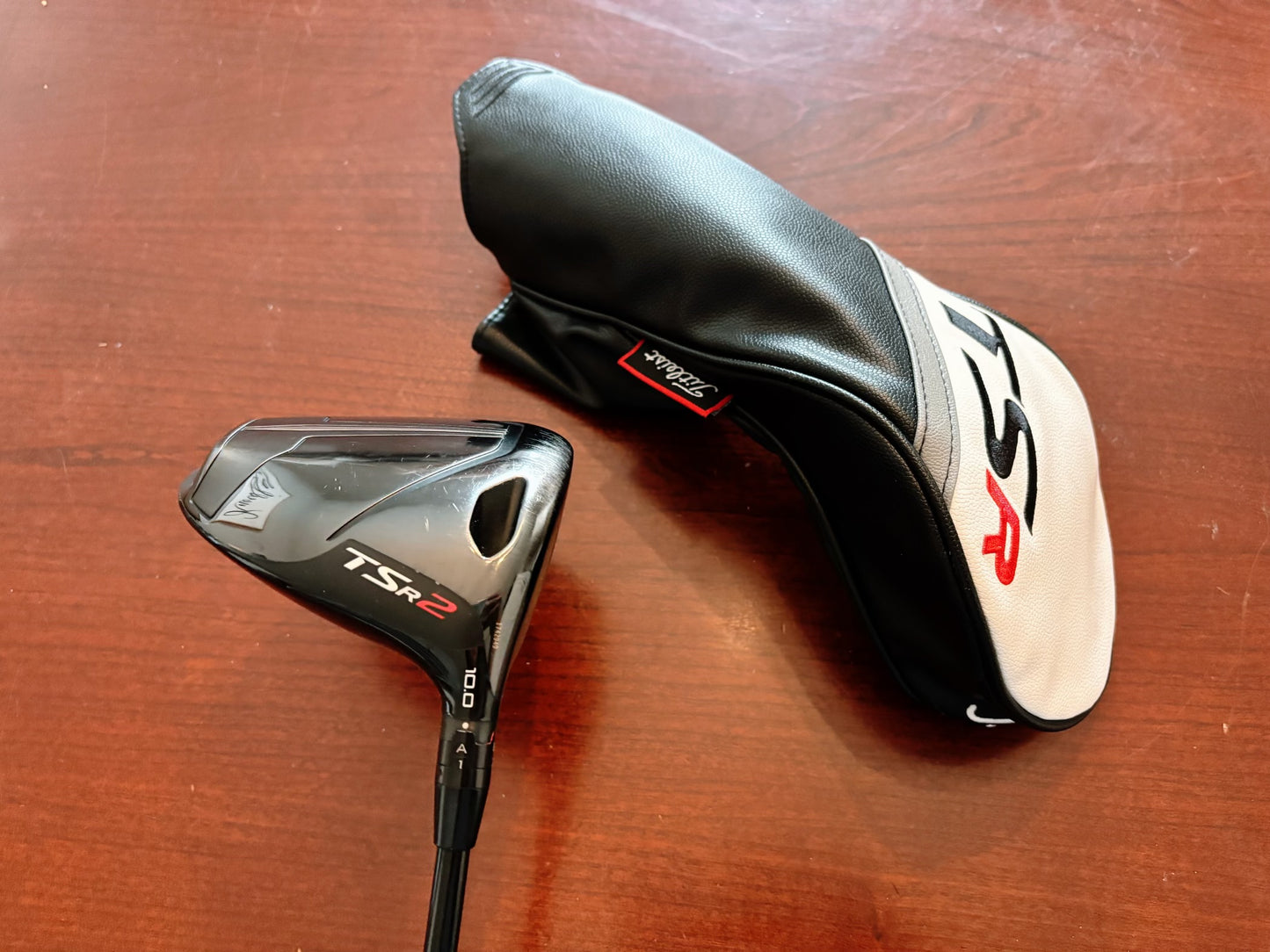 Titleist TSR2 Driver 10* + headcover / Regular Flex