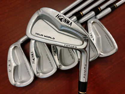 Honma Tour World Forged Iron Set / Stiff