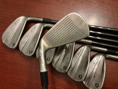 Taylormade P790 ‘23 Aged Copper Iron Set 4-PW / KBS X-Stiff