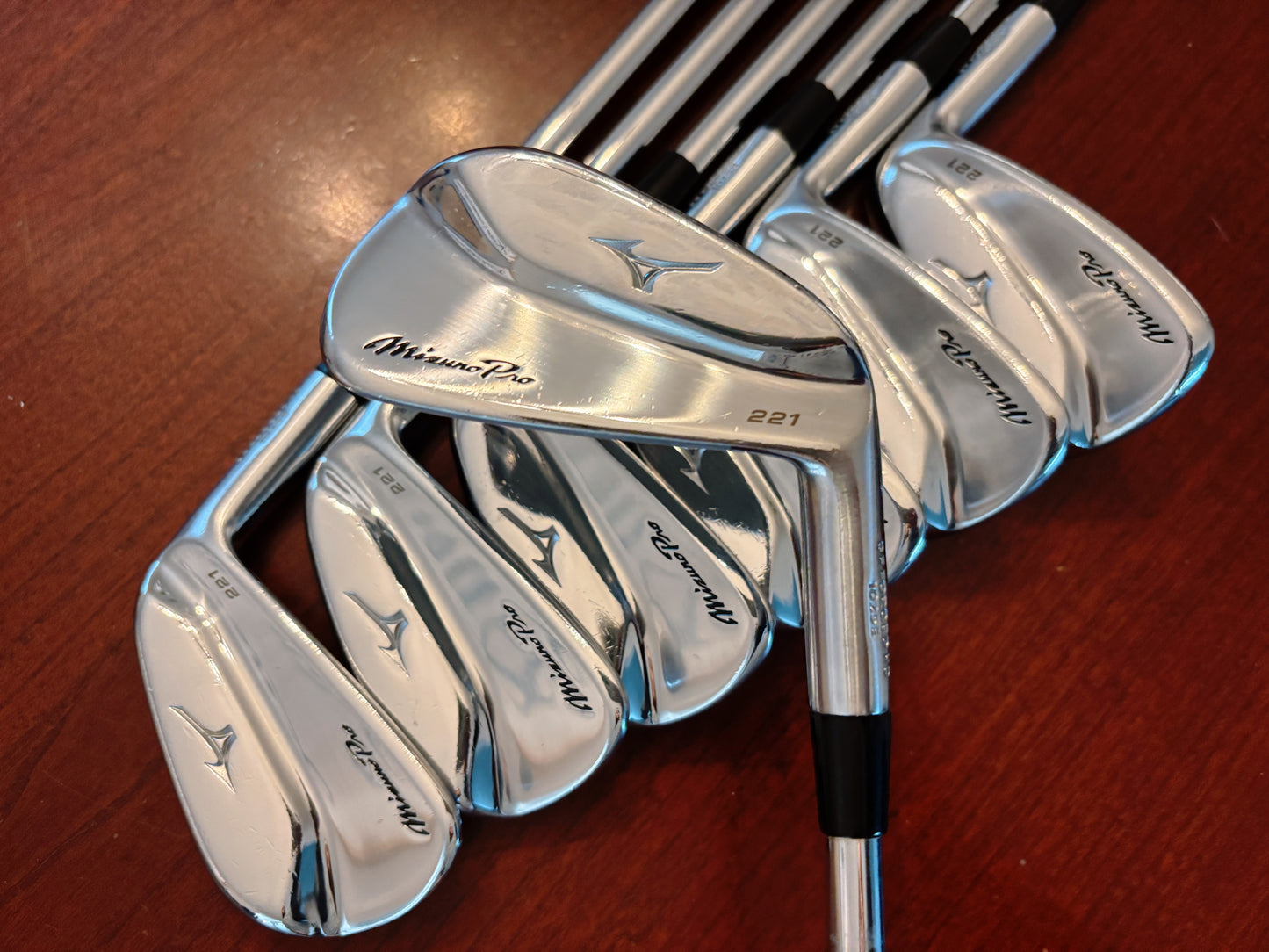 Mizuno Pro 221 Iron Set 4-PW / True Temper S300 Stiff