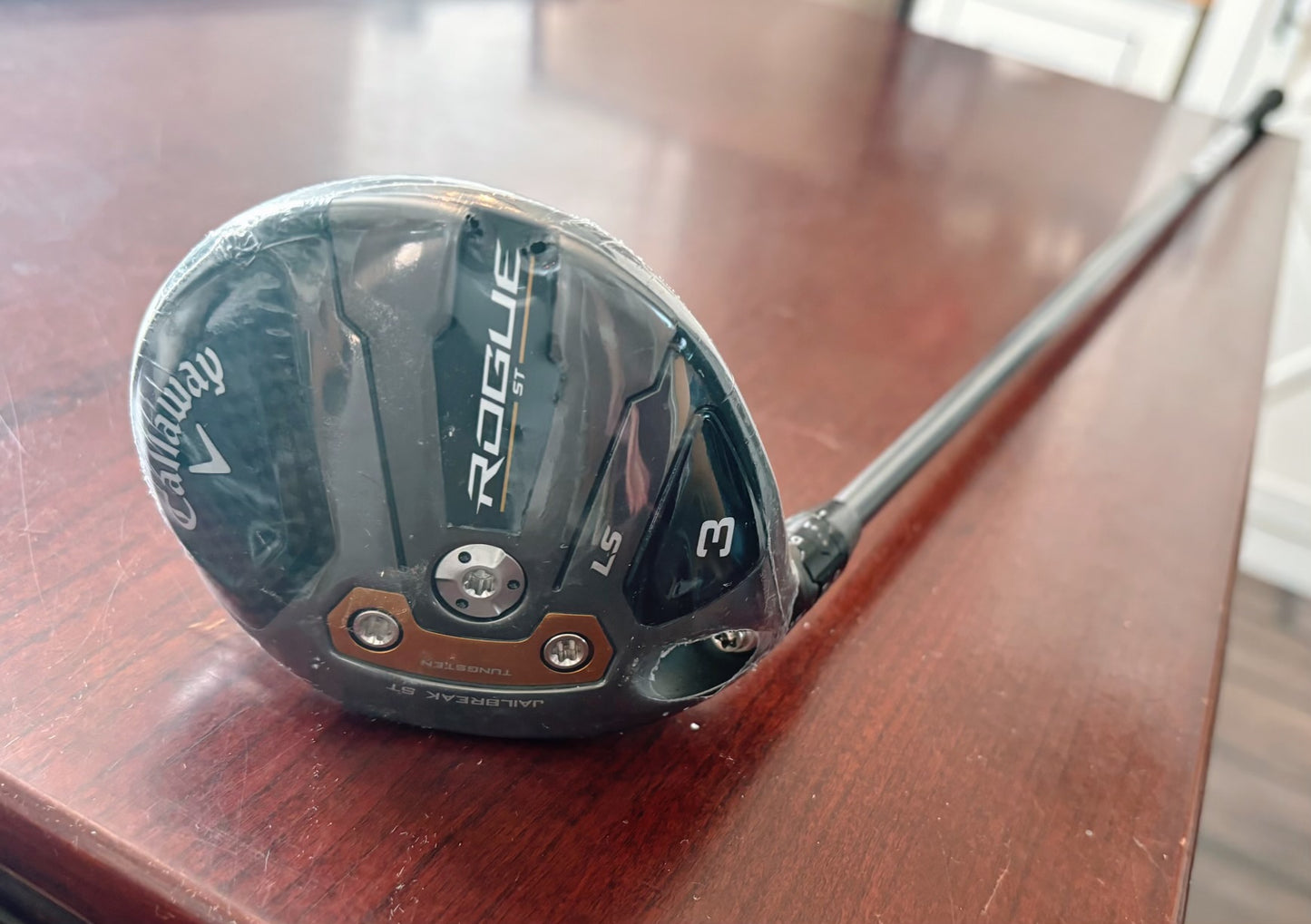 (Left-handed) *NEW IN PLASTIC* Callaway Rogue ST LS 3-Wood / Stiff