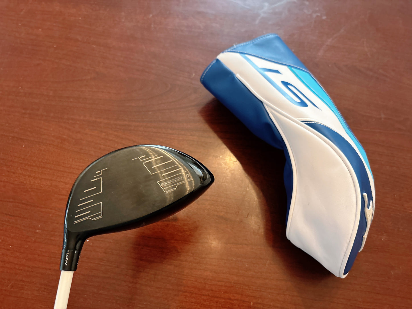 Mizuno ST-X 230 Driver 9.5* w/ Tour AD Graphite Design / X-Stiff