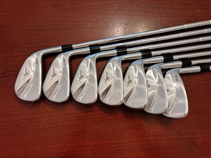 Mizuno Pro 245 Iron Set 4-PW / Dynamic Gold S300 Stiff