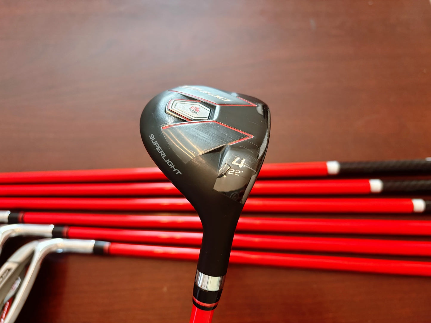 Wilson Staff D300 Hybrid/Iron Combo Set 4-PW / Regular Flex Graphite