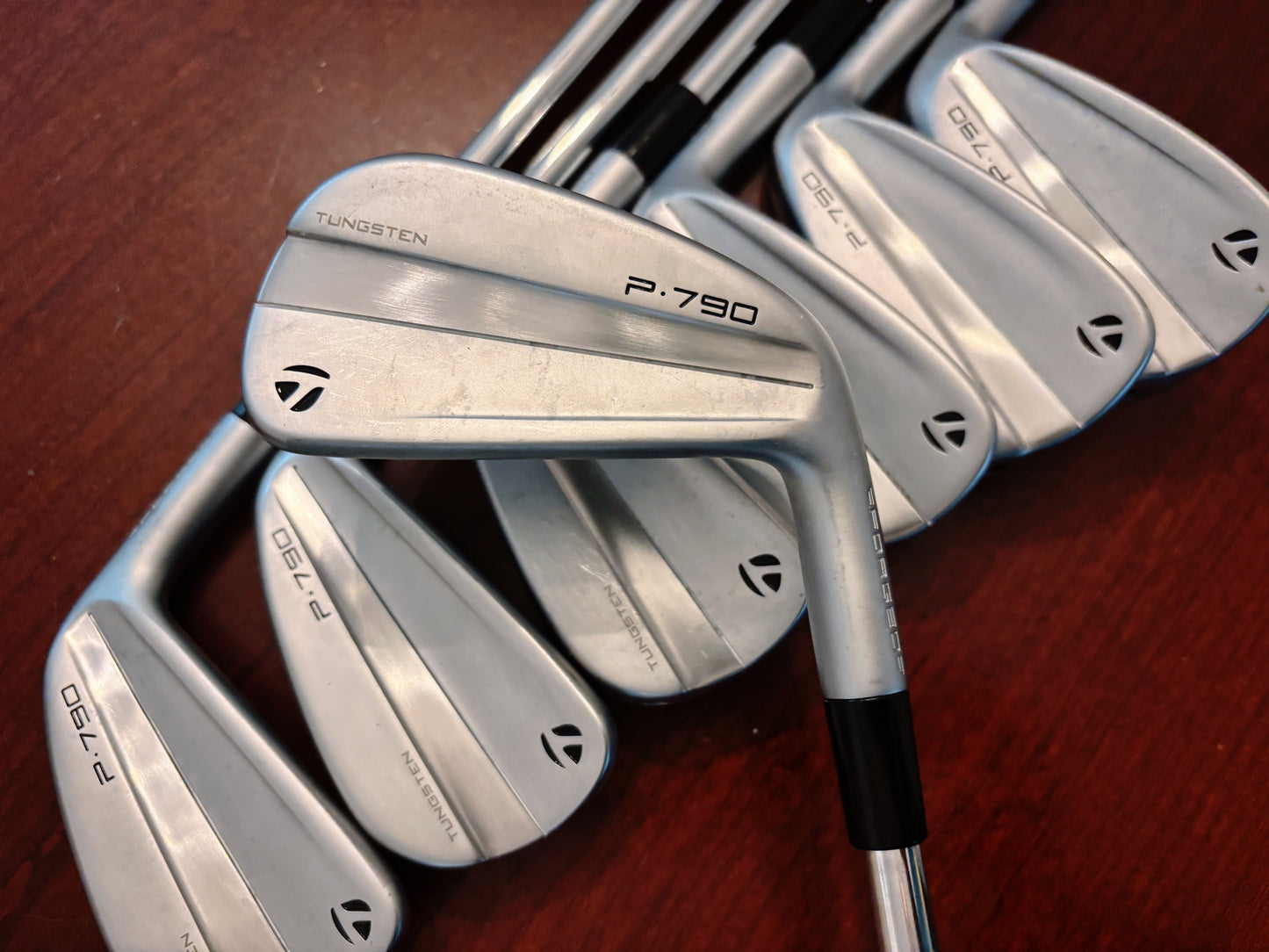 Taylormade P790 ‘24 Iron Set 4-PW / KBS Tour FST Stiff