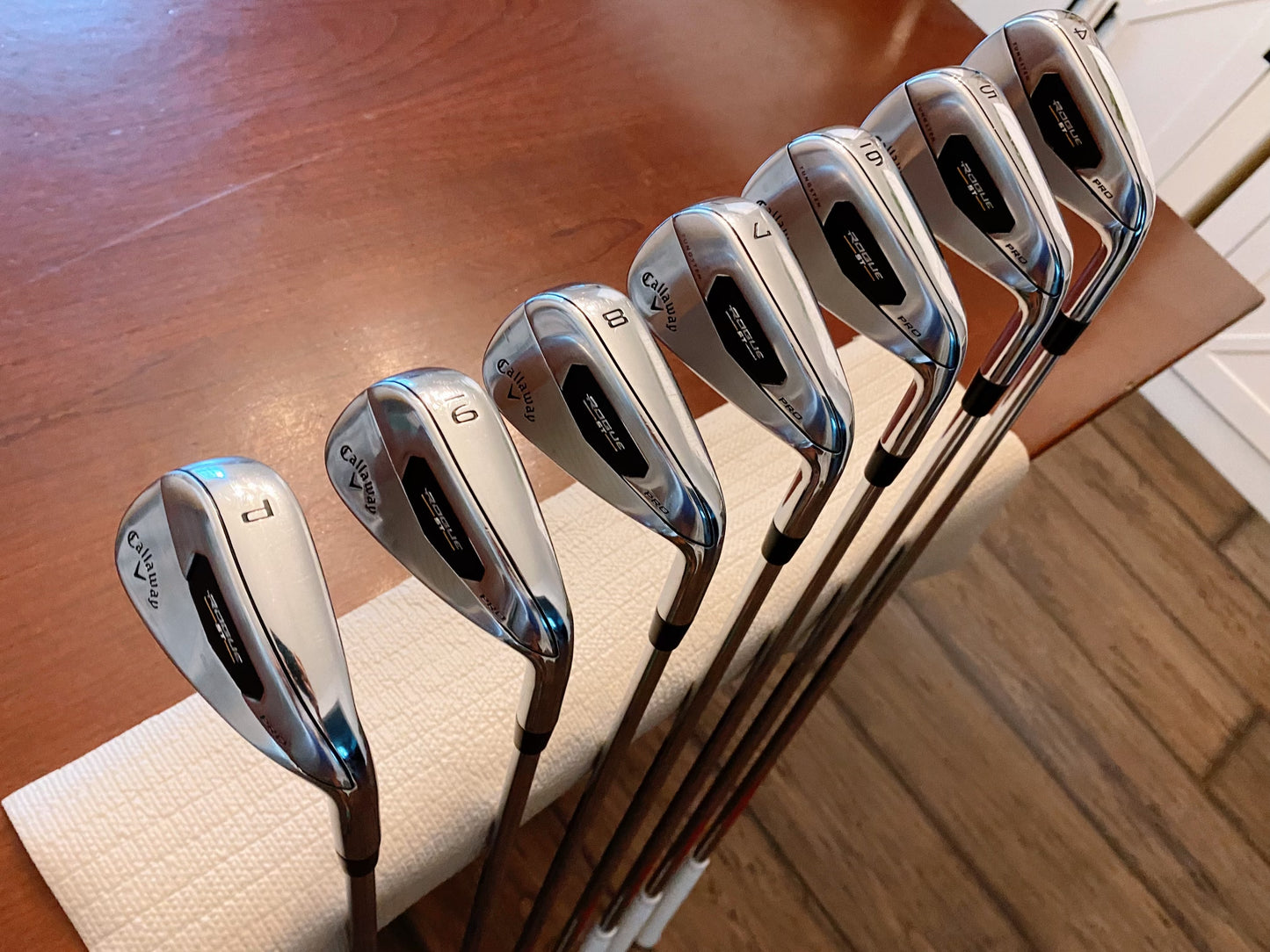 Callaway Rogue ST Pro Iron Set 4-PW / NS Pro 105 Stiff