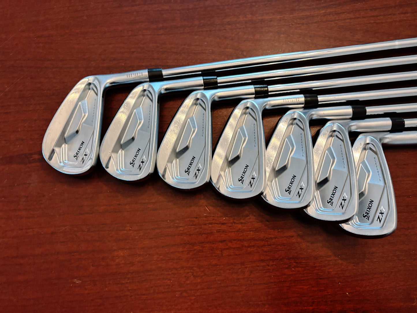 Srixon ZX7 Mkii Iron Set 4-PW / True Temper S300 Stiff