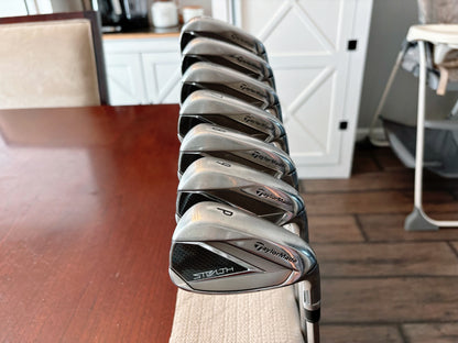 Taylormade Stealth Iron Set 4-PW / KBS Max MT Stiff