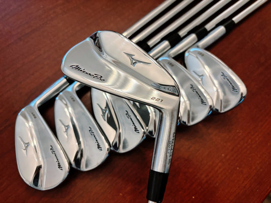 Mizuno Pro 221 Iron Set 4-PW / True Temper S300 Stiff